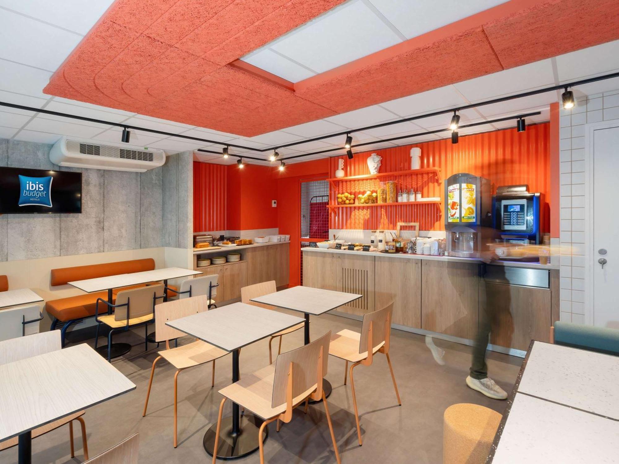 Ibis Budget Pertuis Portes Du Luberon Exterior foto